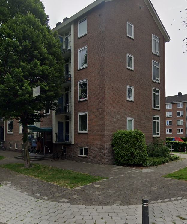 Staalweg 99, 7335 EM Apeldoorn, Nederland