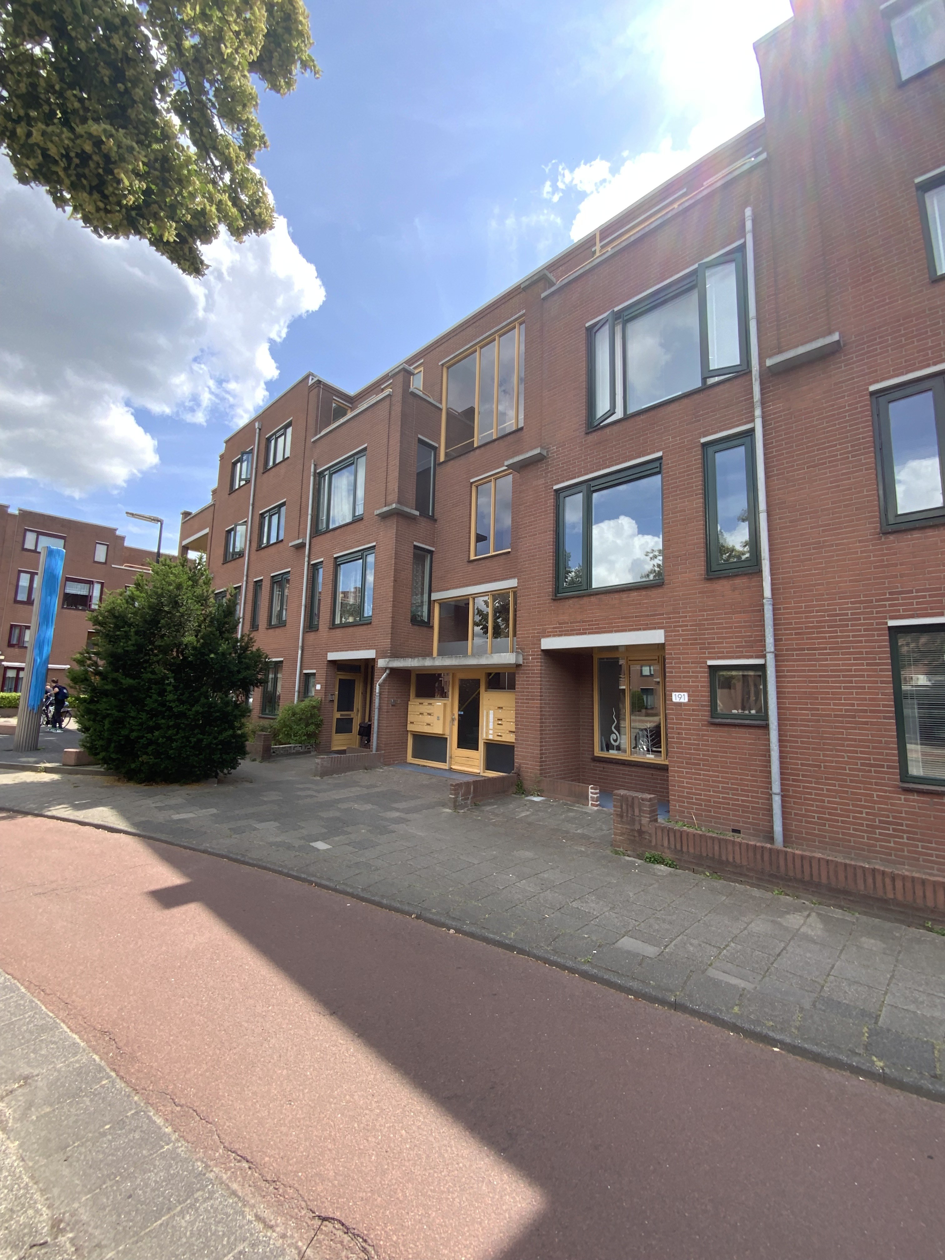 Kalverstraat 159, 7311 SG Apeldoorn, Nederland