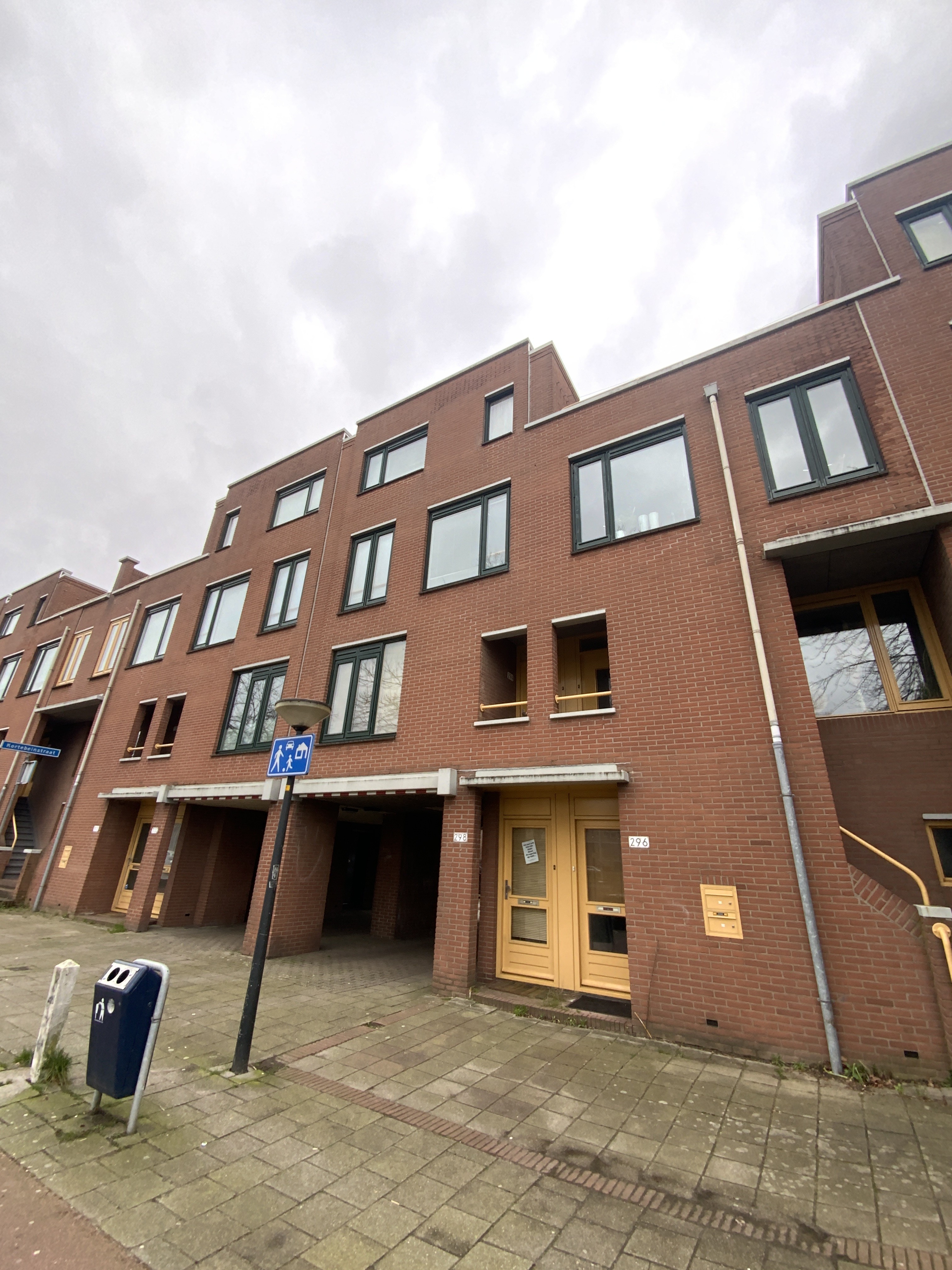 Nieuwendijk 294, 7311 RR Apeldoorn, Nederland