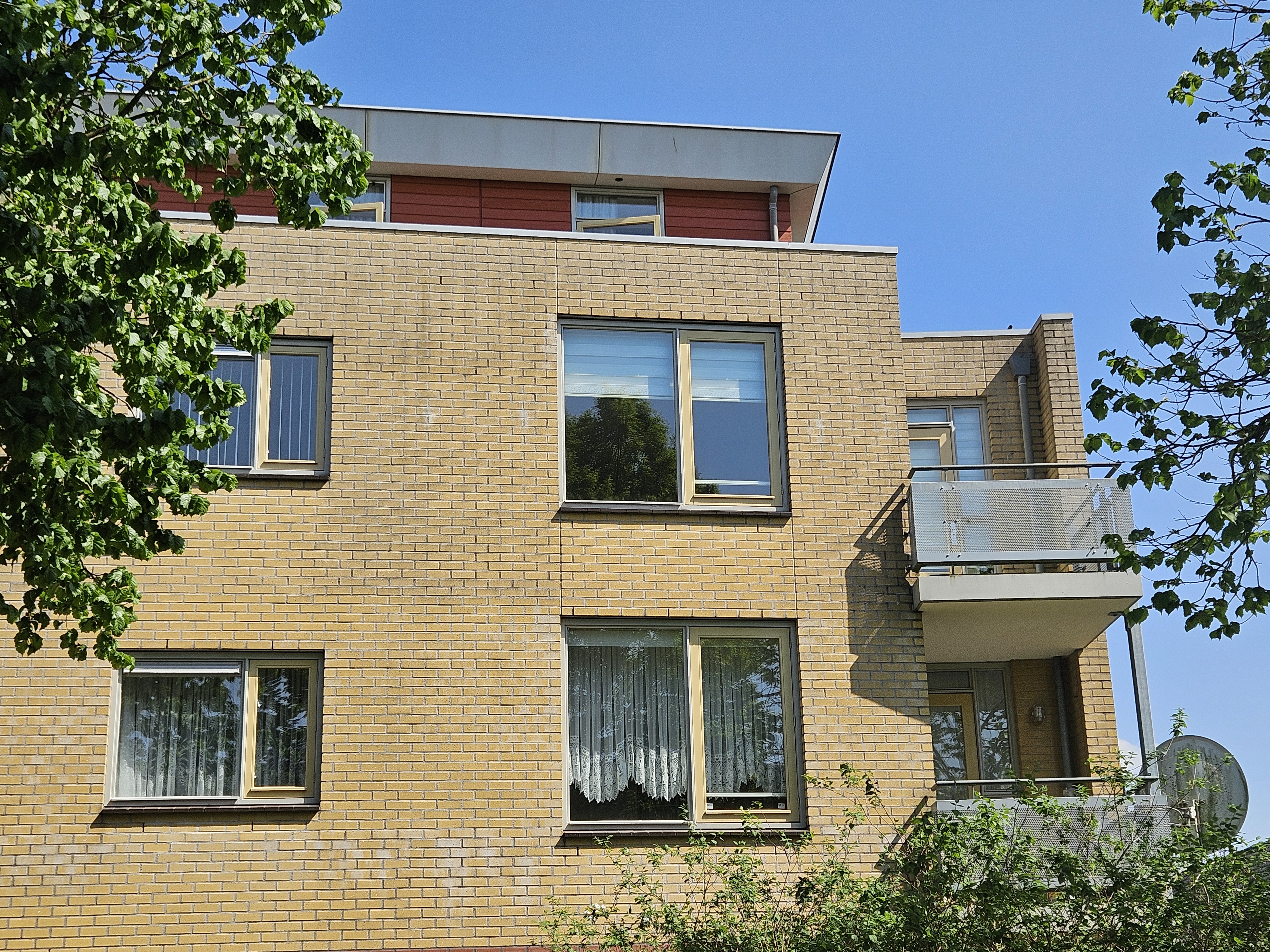 Roerstraat 16