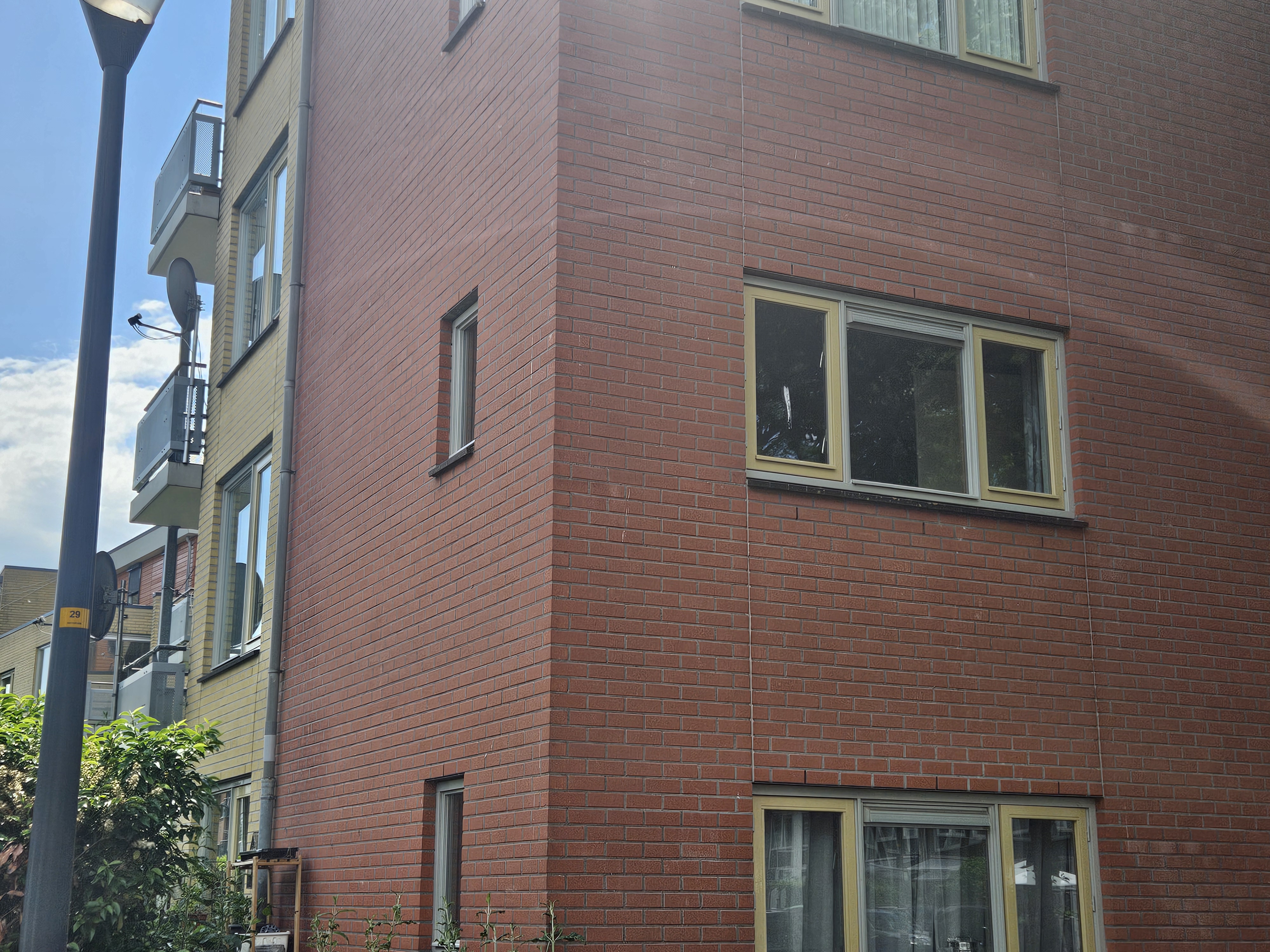 Roerstraat 12