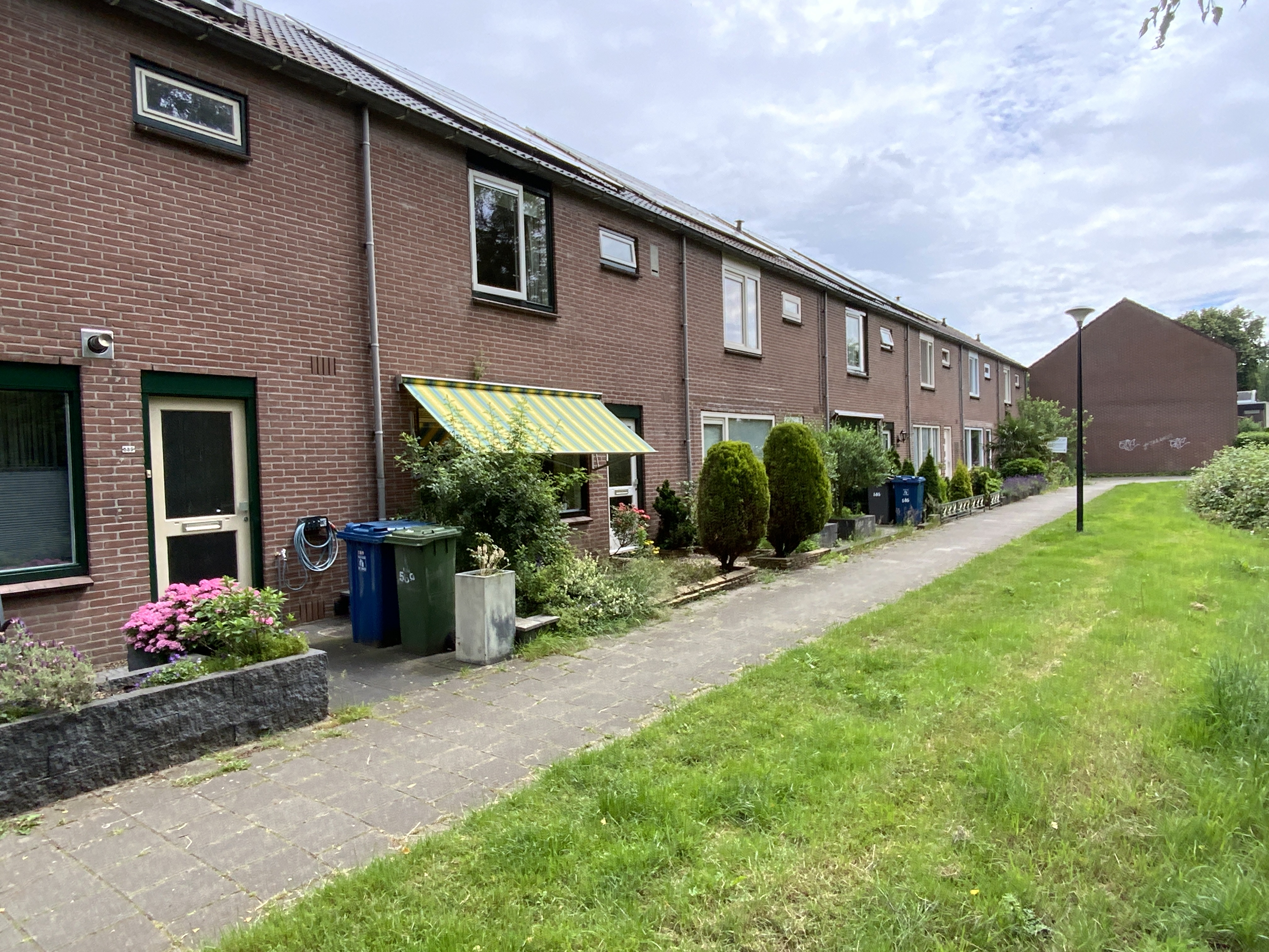 Tussenwoning te huur: Kruizemuntstraat 587, De Mheen Apeldoorn