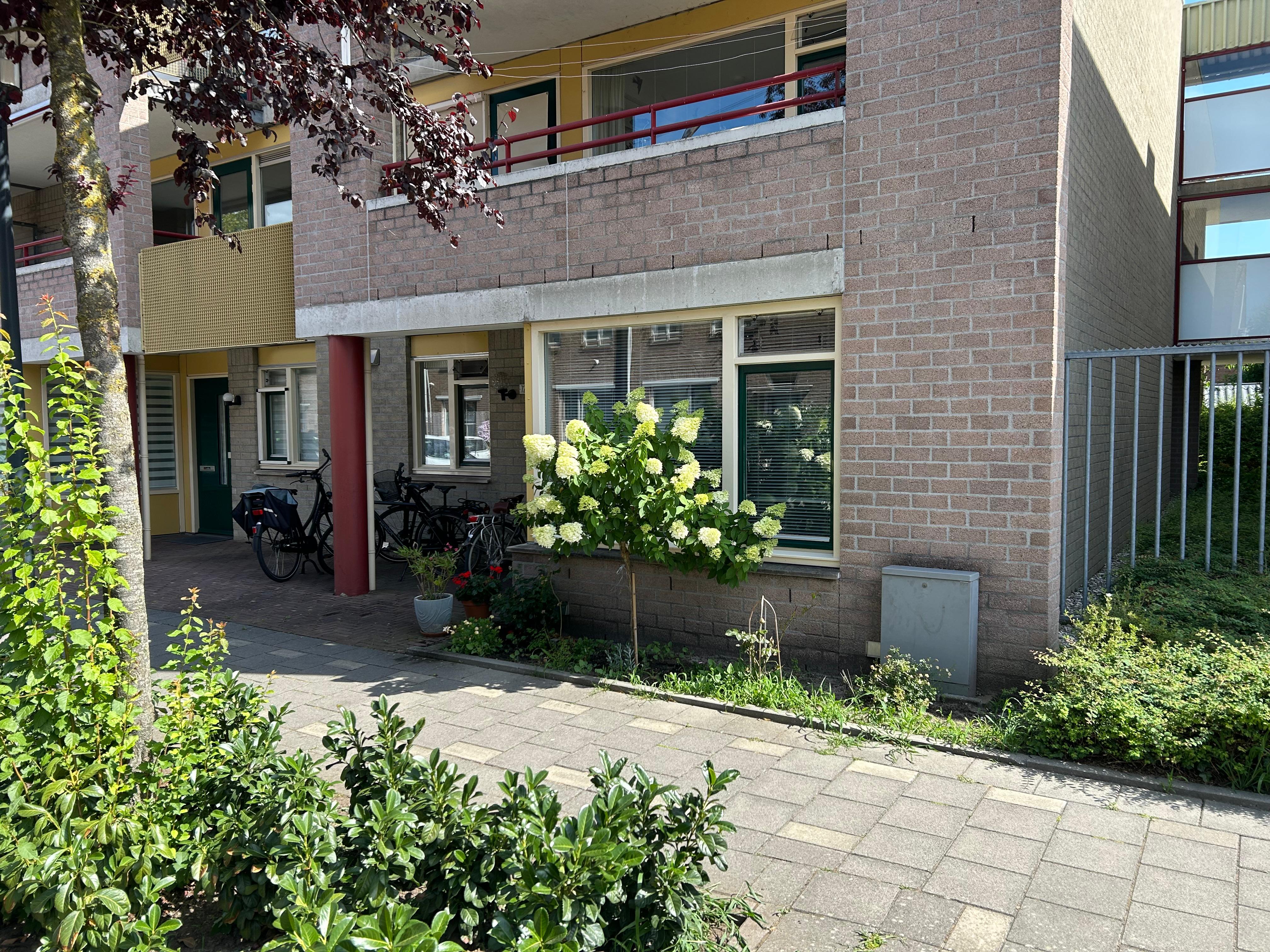 Dapperstraat 72