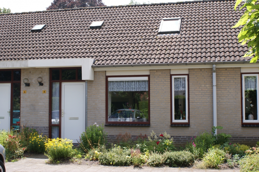 Tussenwoning te huur: Weemehof 4, Voorst Voorst