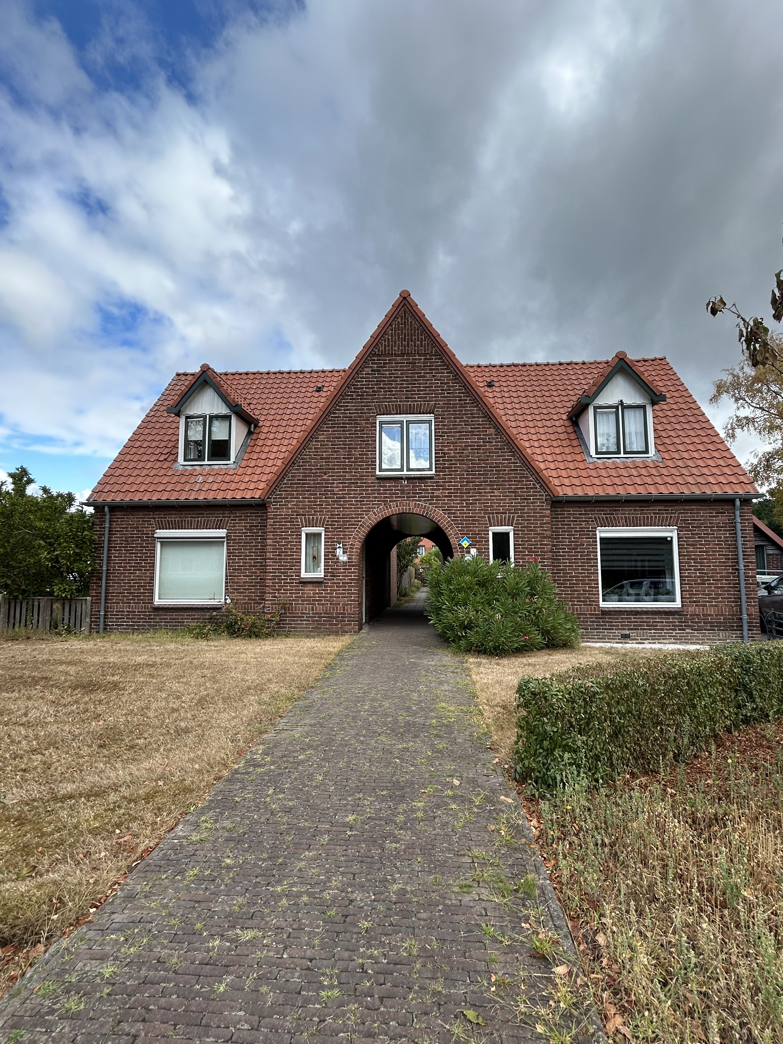 Twee-onder-één-kap te huur: Scheperweg 1, Driehuizen Apeldoorn